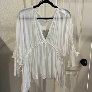 Gorgeous White Flowy Boho blouse